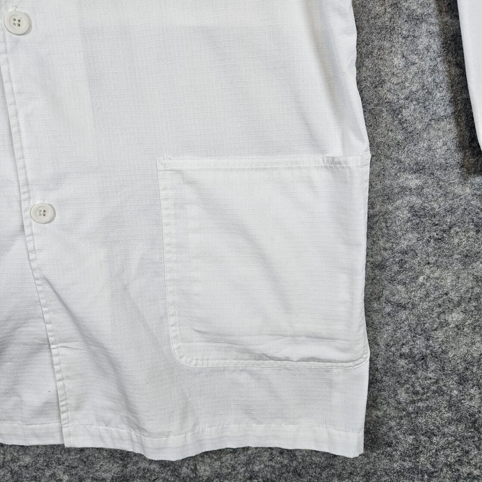 Carhartt White Lab Coat/Scrub Top VN97 Size 3X Button Closure With Front Pockets - Image 4 of 4