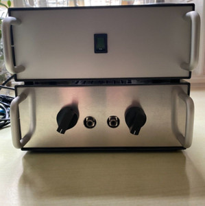 KOPFHÖRERVERSTÄRKER / LINE PREAMP - MOS-FET KLASSE A - SEPARATES NETZTEIL