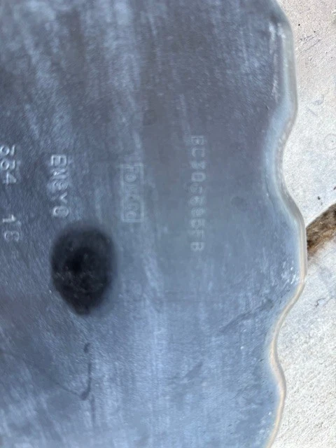 Ford F250 F350 2011-2023 cárter de aceite inferior de 6,7 L OEM Foto 3 de 3