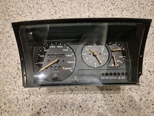 Polo 86C Bj 92 Amaturentafel VW 87 001 239, VDO 980
