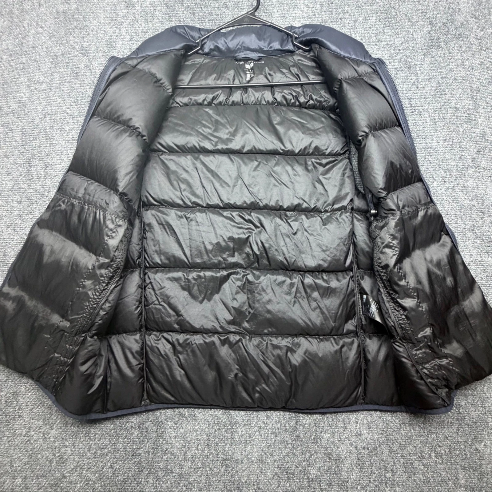 Uniqlo Mens Ultra Light Down Vest Medium Navy Blue Puffer Gilet 311-439807 image 6