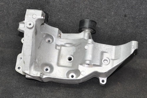 BMW 5 Kraftstoffpumpenhalterung F10 530d 180kw 3.0 Diesel 2012 7802639