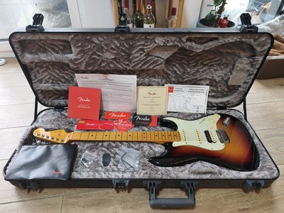 FENDER American Ultra Stratocaster  HSS, MN, 2023, inkl. Koffer, wie neu, VB