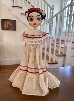 Pretty! De FRIDA KAHLO In Mexican Dress 12'' Vinyl Doll Muñeca Mexico