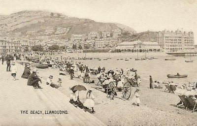 CPA WALES WALES THE BEACH LLANDUDNO