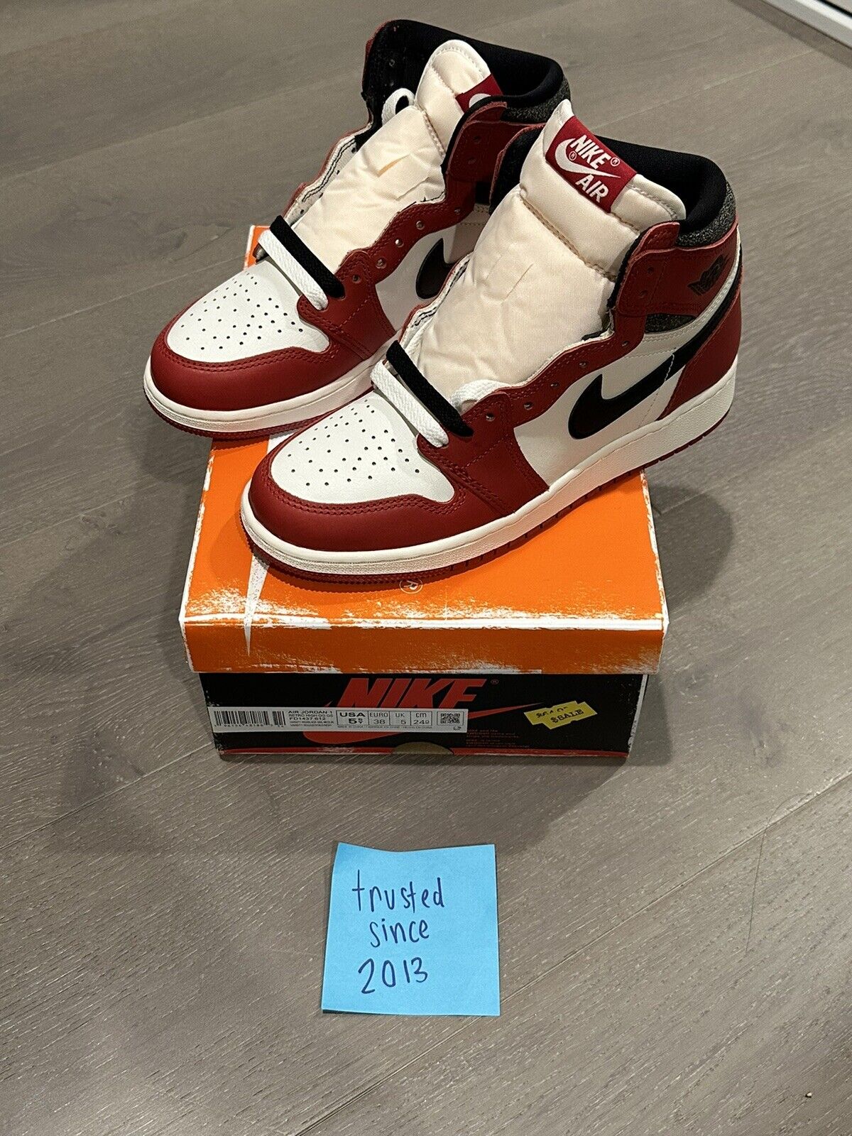 Nike Air Jordan 1 Retro High OG Chicago Lost and Found GS Size 
