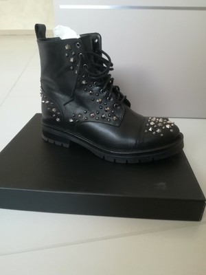 anfibi con borchie e strass