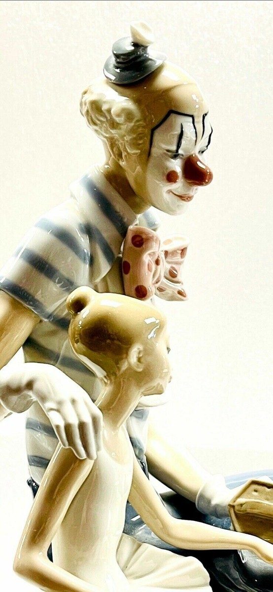 最終お値下げLLADRO　ショールの貴婦人　磁器人形　アンテーク LLADRO リヤドロ（Lladro リアドロ 陶器人形 置物） 婦人