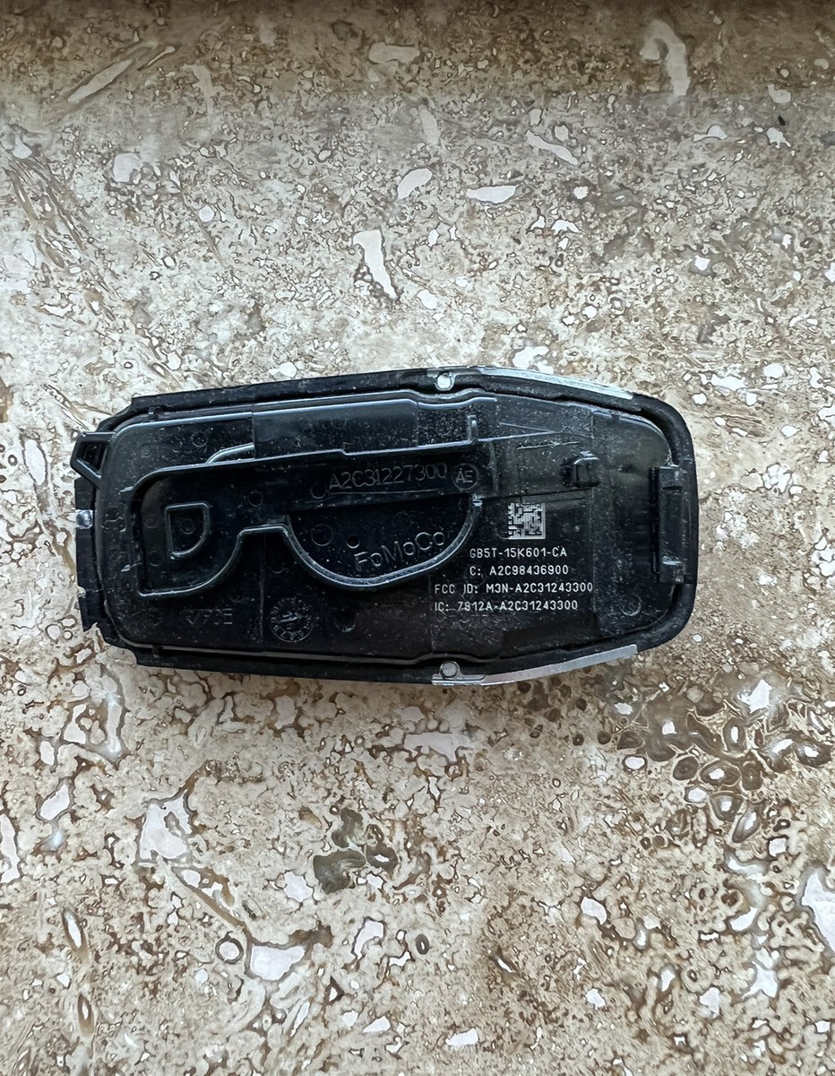 2015 - 17 FORD EXPLORER SMART KEY REMOTE FOB FCC: M3N-A2C31243300 