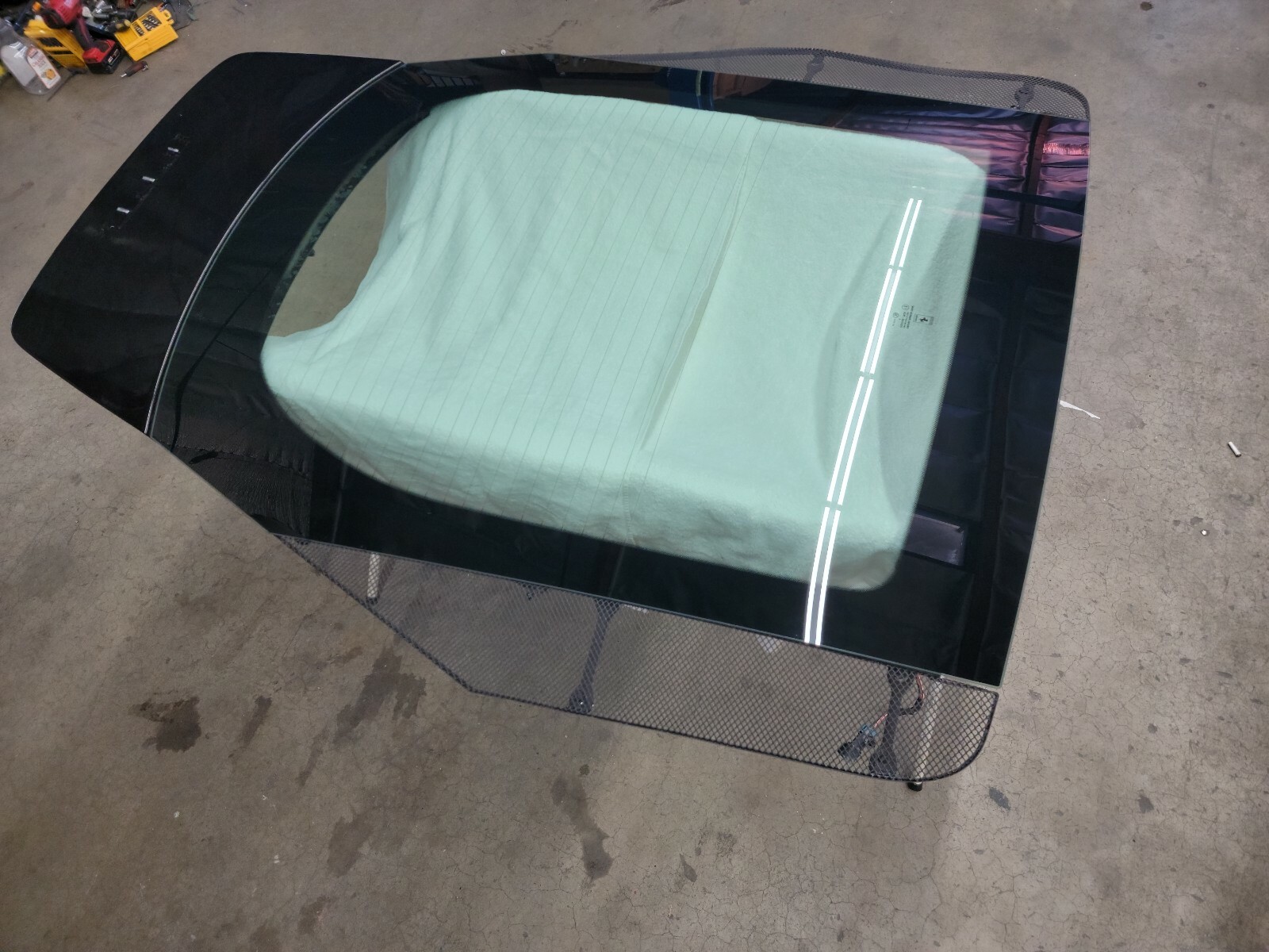 FERRARI 458 ITALIA REAR ENGINE GLASS HOOD BONNET DECK LID OEM 83825211