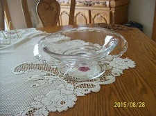 Elegant Rolled Rimmed Waved Crystal Glass Pedestal Serving Bowl Dish