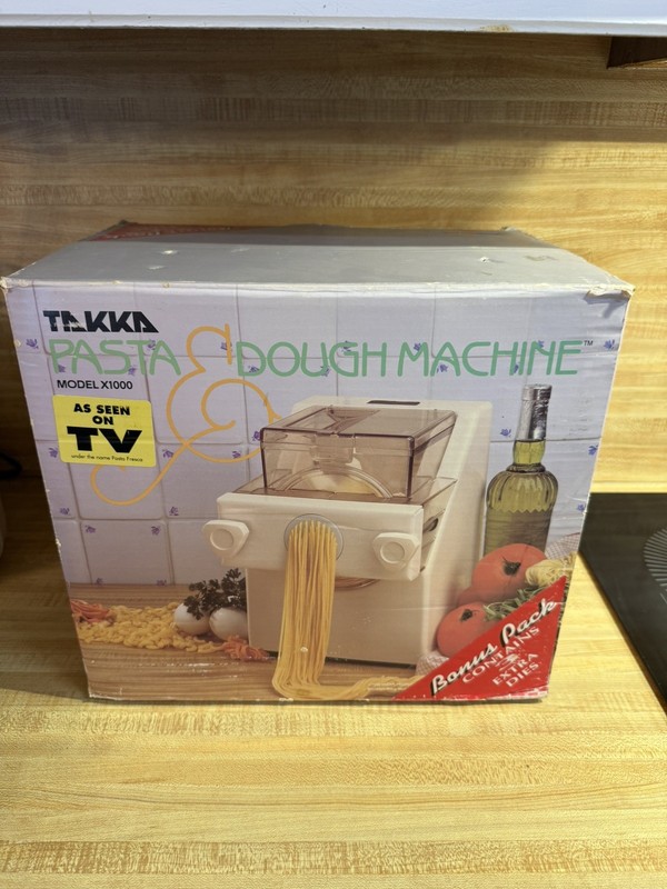 Takka Pasta Express & Dough Machine X1000 Mixes Kneads Shaps Dough In Minutes