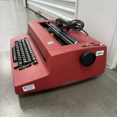VINTAGE IBM SELECTRIC II Red Correcting Typewriter Powers On Sold