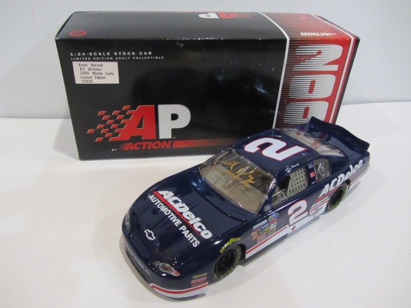 2000 KEVIN HARVICK signed 1/24 ACTION NASCAR DIECAST CAR AC DELCO BUSCH SERIES