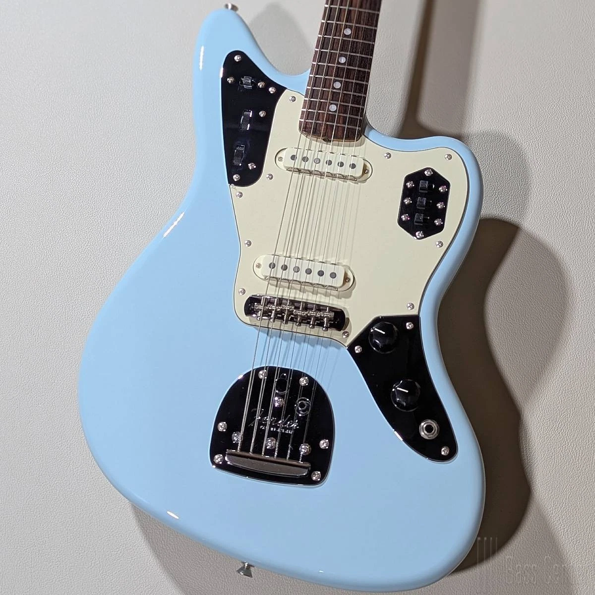 Fender Japan JAGUAR エレキギター　Q Fender Japan JAGUAR エレキギター Q Fender Moeka Shiotsuka Jaguar