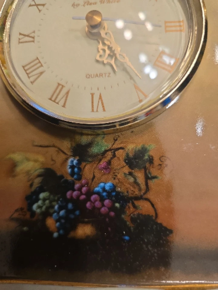 Vtg Vineyard Blessings by Lisa White 7.5" Quartz Table Top Clock Rare - Image 3 of 4
