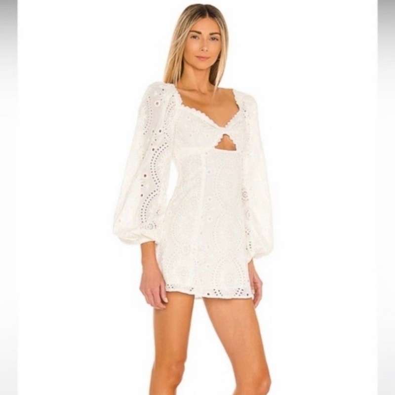 NWT Runaway The Label White Eyelet Off Shoulder Mini Dress Size 6 Boho