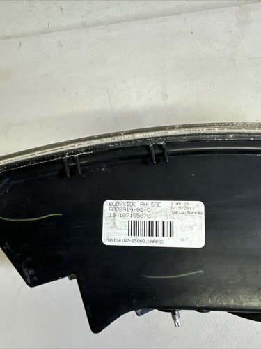 12-21 TESLA S REAR RIGHT PASS SIDE TAILLIGHT OUTER TAIL LIGHT OEM 11085 B152 - Picture 3 of 7