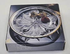 Studio Nova Gilded Poinsettia Round Candy Trinket Dish Christmas 5"