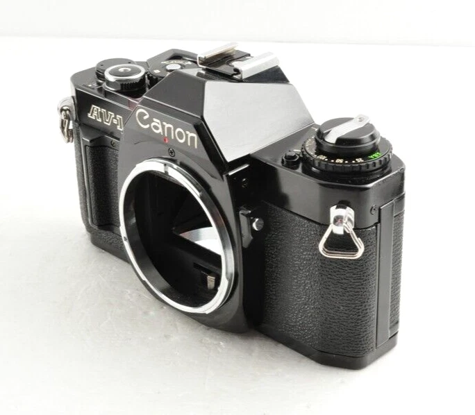 CÁMARA SLR Canon AV-1 av-1 negra con lente NFD 50 mm 1:2 35 mm casi como nueva probada Foto 4 de 4