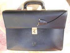 serviette porte document LOEWE luxe cuir avec clée timbre à sec de la marque sac