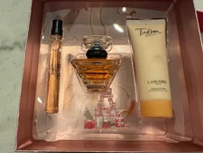 Lancome Tresor EDP Gift Set 1 oz Spray, 0.34oz Purse Spray 2.5 oz Body Lotion