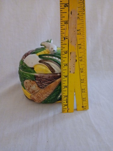 Vintage Arias Ceramic Sugar Bowl Farmhouse Vegetables 6" × 6" Signed - Picture 8 of 8