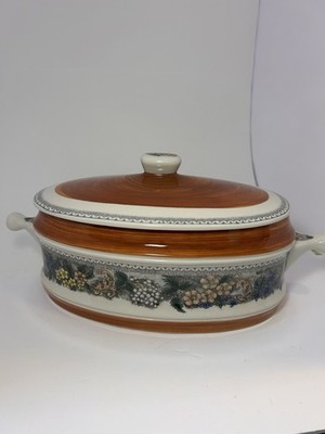 VTG Goebel 3 Quart Oval Covered Casserole - Burgund Pattern Bavaria West Germany