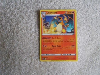 Pokemon: Macdonalds 2024 M24EN ''CHARIZARD'' #001/015 Trading Card