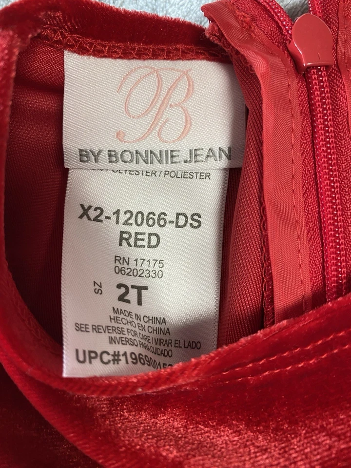 Vestido de vacaciones Bonnie Jean para niñas talla 2T rojo con volantes debajo de la pajarita dorada Foto 4 de 4