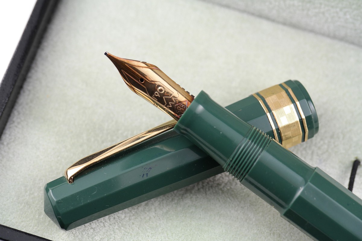 OMAS 1990 WORLD CUP SOCCER CHAMPION ITALIA FOUNTAIN PEN - (M Nib