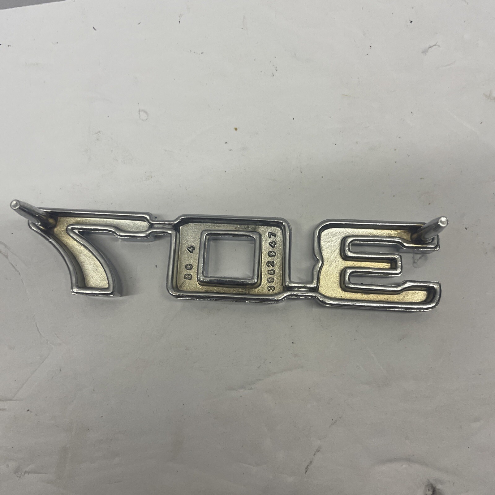 Chevy 307 Emblem Part 3962947 VGC | eBay