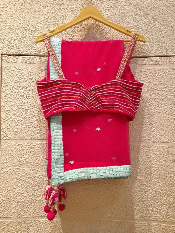 Vestido de fiesta de boda de diseño indio lehenga choli vestido de noche Mehndi Foto 4 de 4