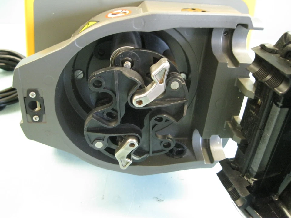 Bomba peristáltica Watson Marlow 620S (620S/R) PARA REPUESTOS F20 Foto 3 de 4