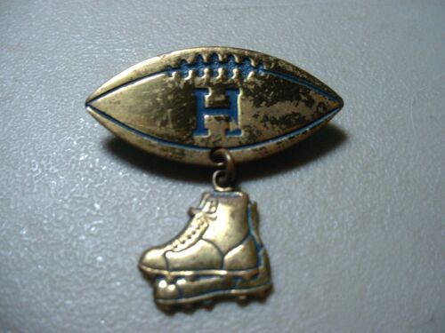 Antique Football Pin H,S.N. Haverhill Mass. - Afbeelding 1 van 2