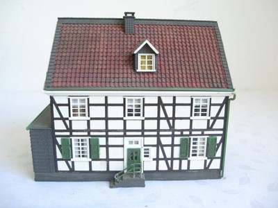 SK78* SPUR H0 Wohnhaus Fachwerkhaus gebaut