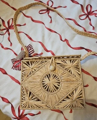 Primark Paula Echevarría Small Woven Straw Crossbody Bag Beige Clasp Strap - Image 1 of 3