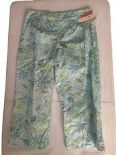 New Women's Croft  Barrow Petite Stretch Capri Sz 10 Floral Fashion Comfy Style