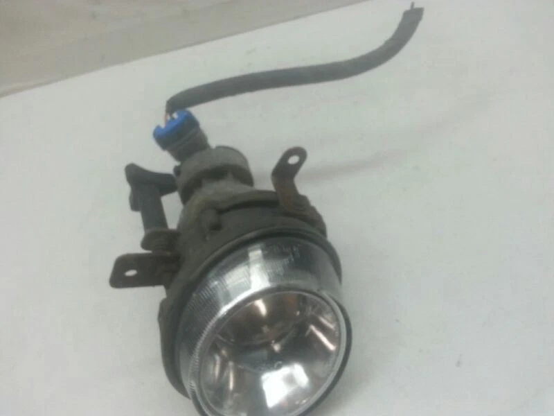 Passenger Right Fog-Driving Light Fits 03-04 TIBURON E10-23/163165 - Image 2 of 4