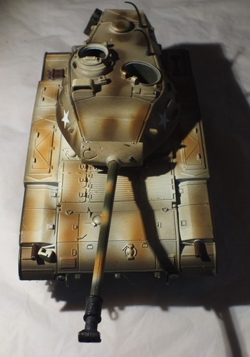 21st Century Toys US Army M-41 Walker Bulldog 253 Plastic Tank Sherman M4A1 - Picture 4 of 9