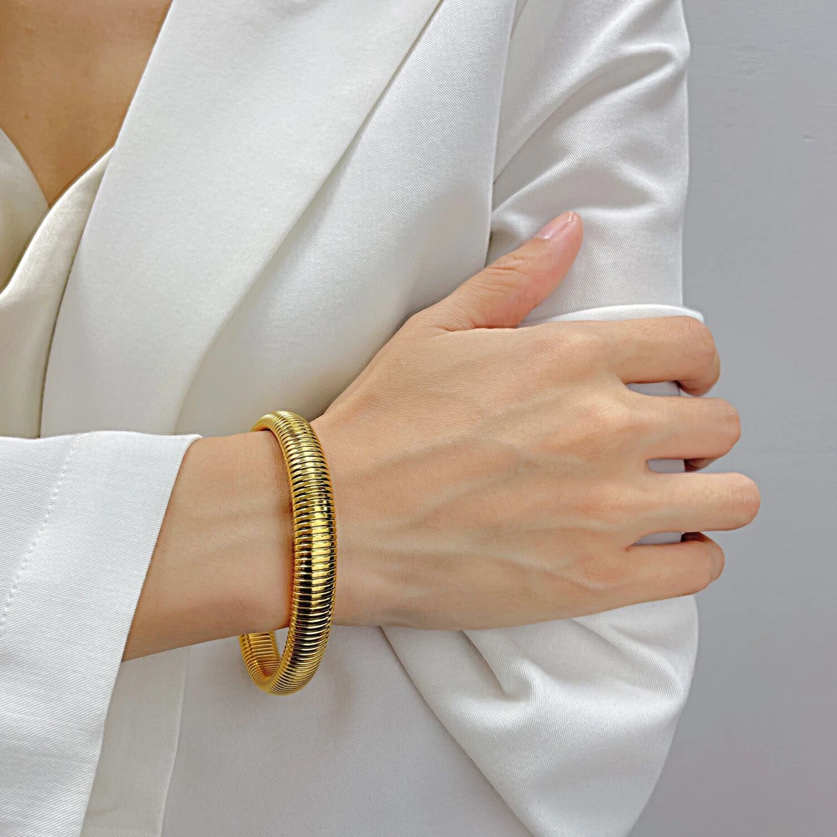 Round bangle 2024