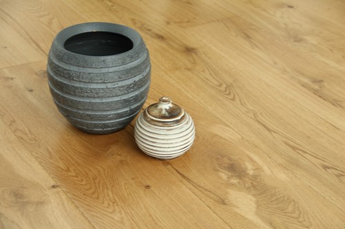 Long&Wide Oak Lacquered Engineered Flooring 20mm Wood Floor sample EO2005 - Picture 3 of 9