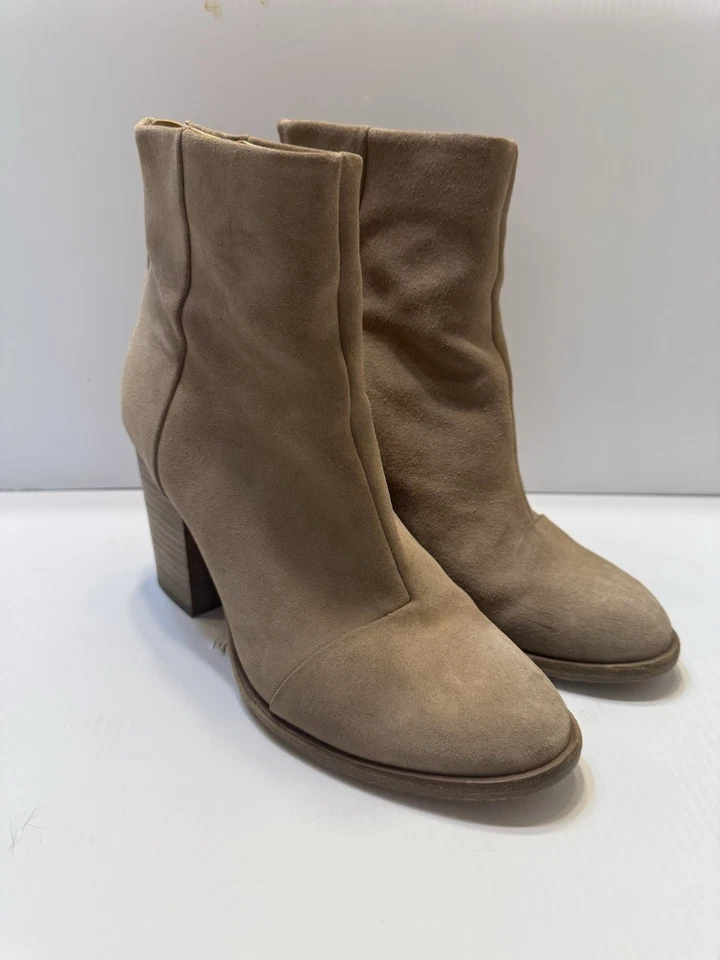 Rag & Bone Ashby Suede Ankle Boots Size 38 7.5 US Taupe/Stone Suede - Image 2 of 4