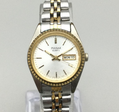 Vtg Pulsar Watch Women V783-0030 24mm Silver Gold Two Tone Day Date 6.75''
