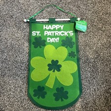 Happy St. Patrick's Day" Shamrock Door Banner, Green, Felt, 19.5 Inches