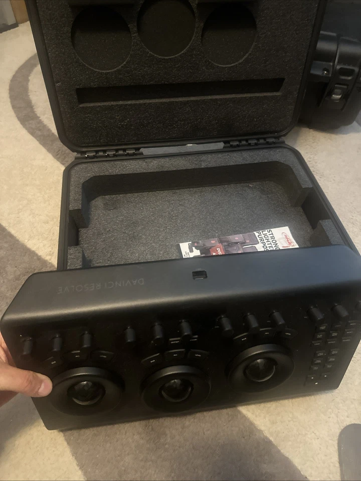 Blackmagic Design DaVinci Resolve Micro Color Panel Pre-owned With SKB Case - Image 2 of 3