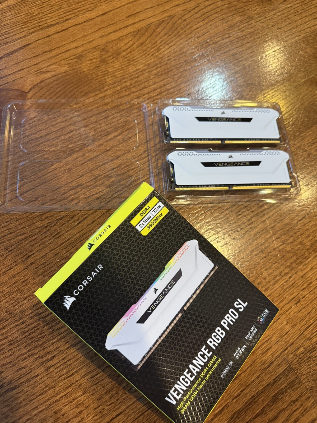 Corsair Vengeance RGB Pro SL 32GB (2 x 16GB) PC4-28800 (DDR4-3600) Memory