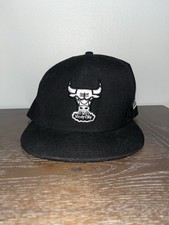 New Era 59 Fifty - Chicago Bulls Windy City - Black Fitted Hat Cap - 7 1/2