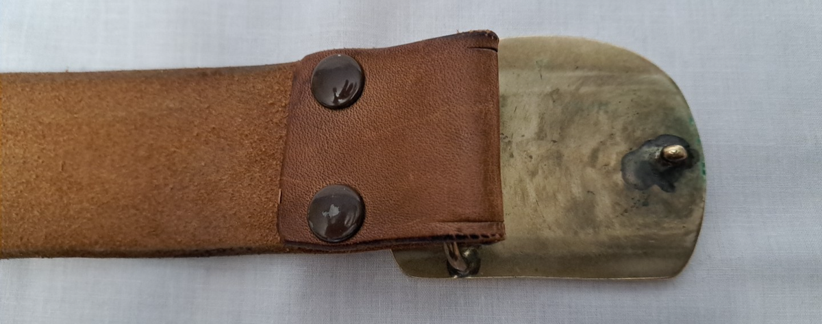 Vtg Southwestern Hand Tooled Genuine Leather Belt  display picture 2