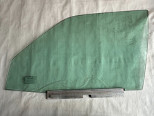Mercedes W124 Scheibe Fenster Seitenscheibe gr&uuml;n T&uuml;r vorne Links 1247201618 R195
